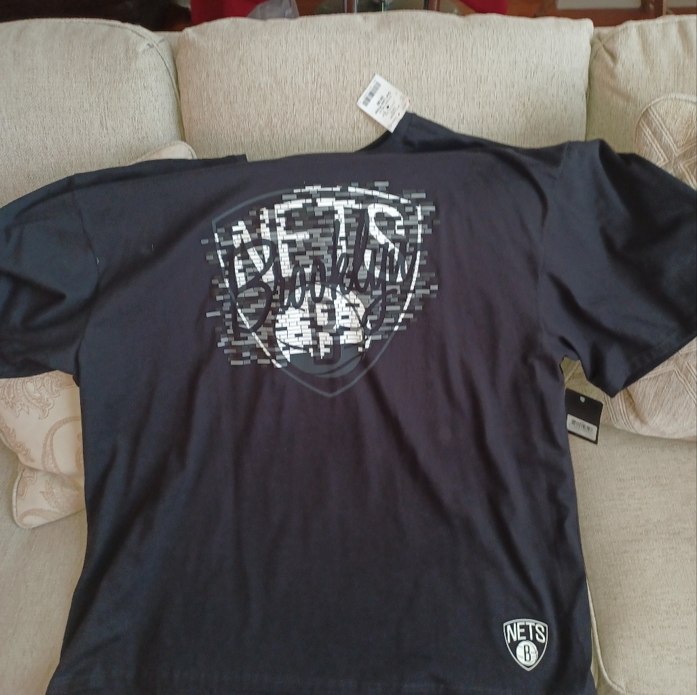Men Brooklyn nets black t shirt